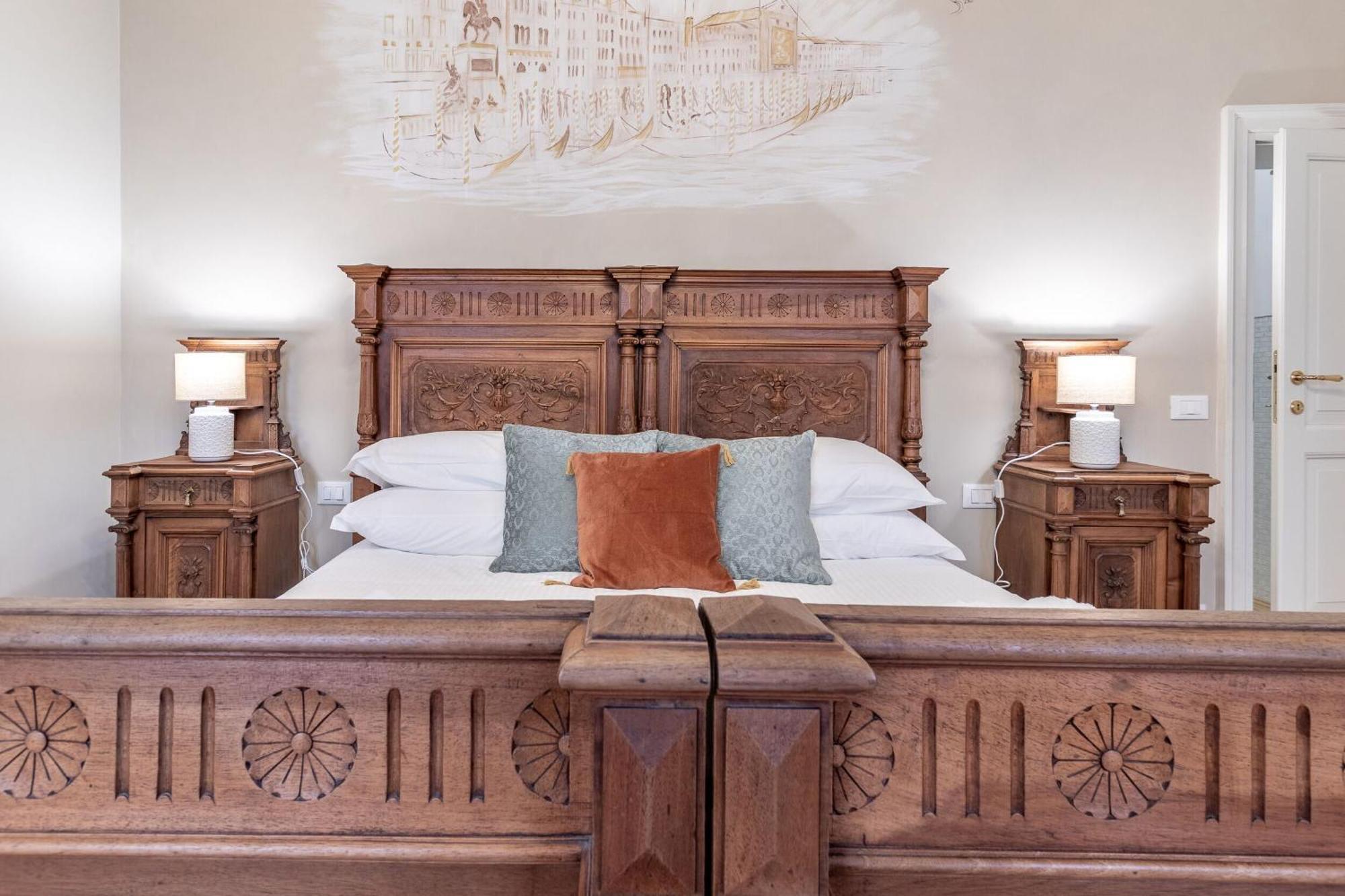 Italian Experience-riva Degli Schiavoni Boutique * Venedig