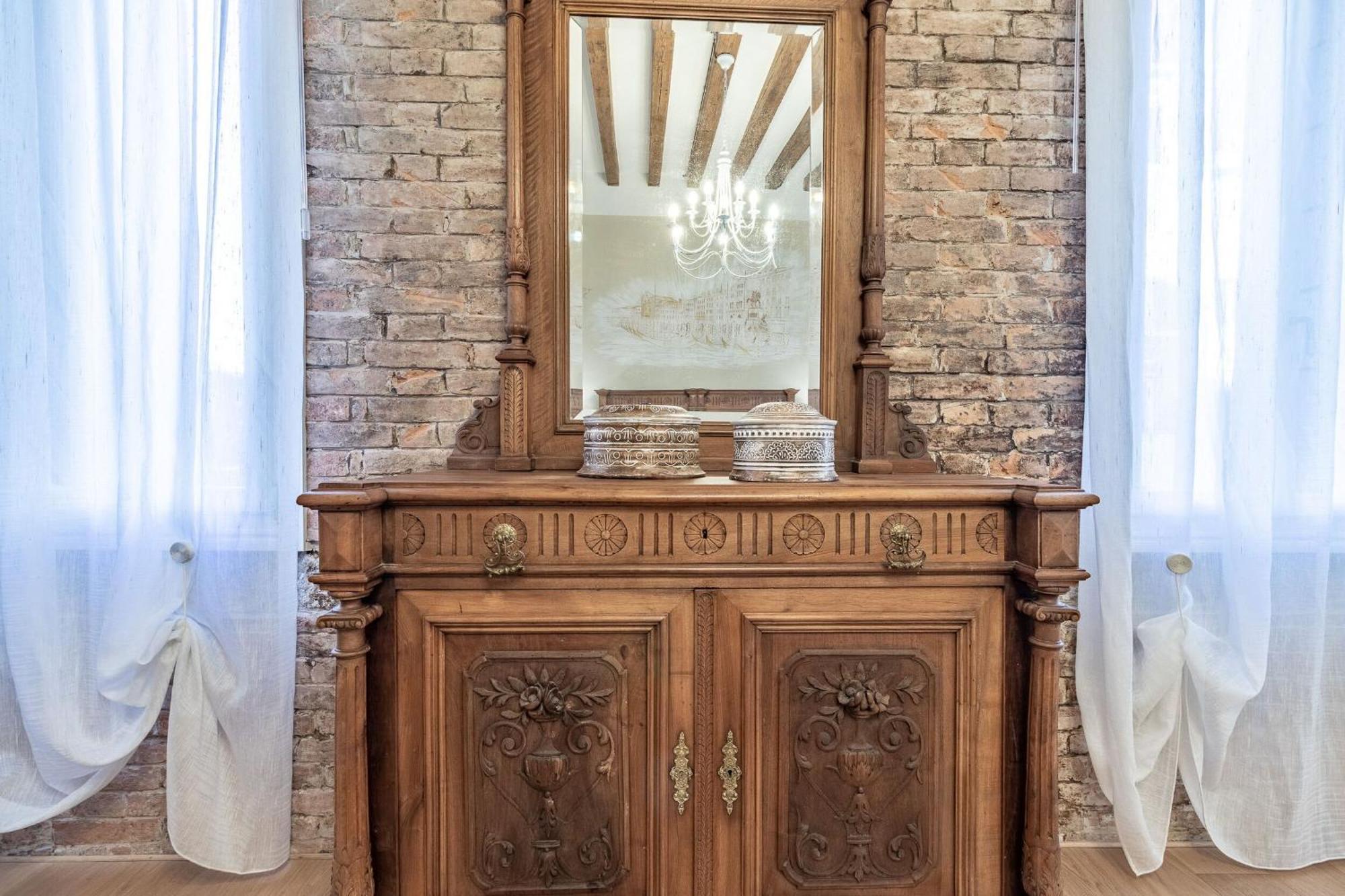Italian Experience-riva Degli Schiavoni Boutique
