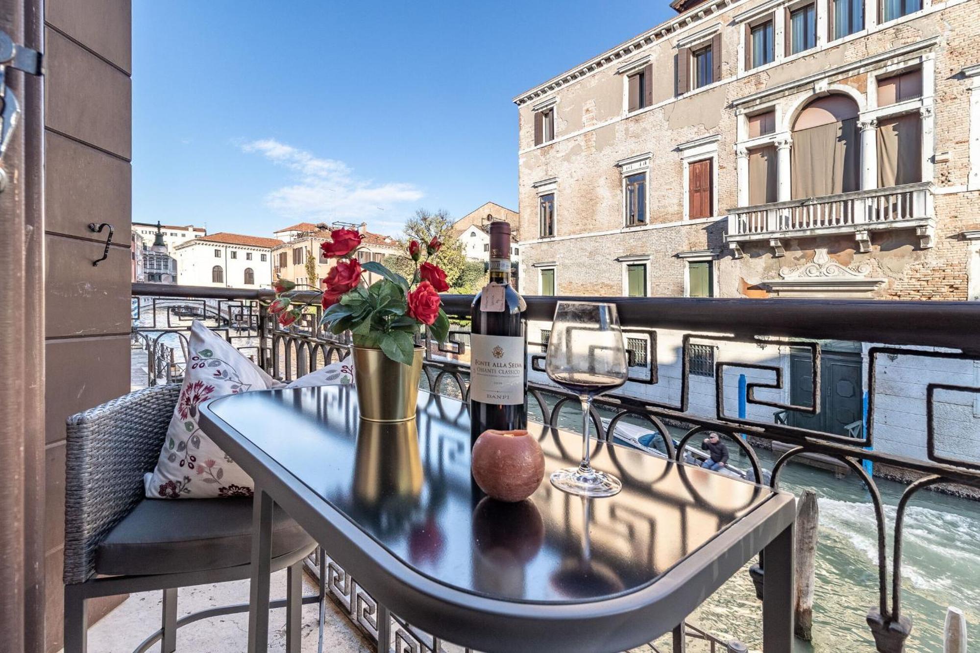 Italian Experience-riva Degli Schiavoni Boutique Apartment Venedig